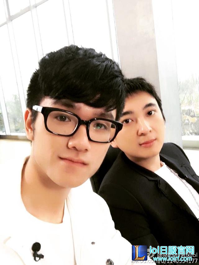 若风晒全家福力证清白:鼻子大真不怪我