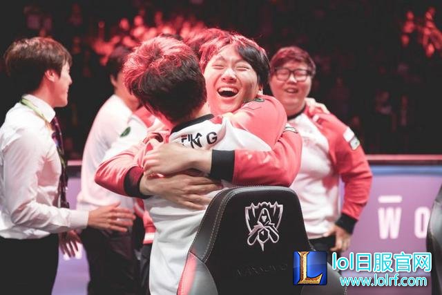 LOL:SKT队员采访说漏新冠军皮肤,结果令人意外