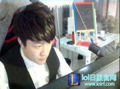 主播被误会代打 上厕所英雄还自己操作？,lol日服