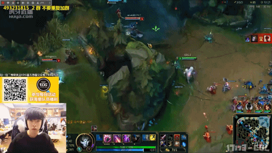 12696909-1-hd.mp4_1483004091.gif