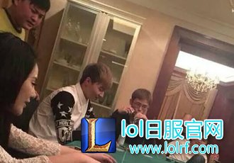 小智直播吐槽:相比于日本人,韩国人更让人讨厌