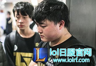 粉丝撰文:追梦之路,Uzi的这些年