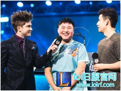 S7首个国服第一:民间大神与Uzi谁更强?