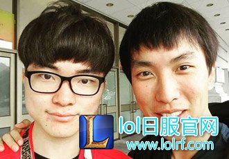 大师兄晒Faker合照:世界上最棒的选手?其实是我